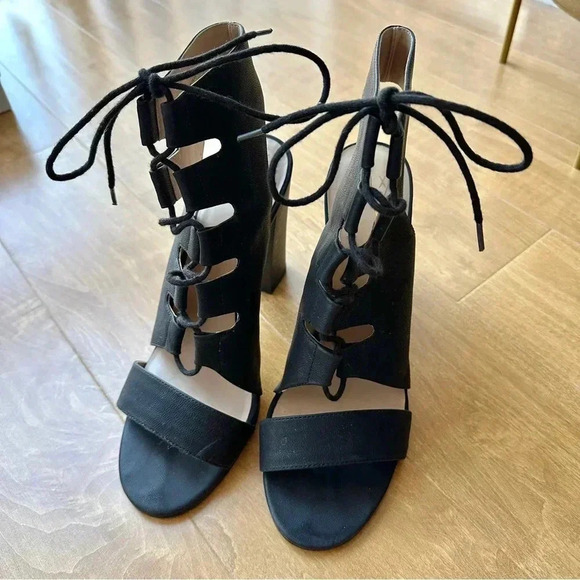 Mix No. 6 Black Lace Up Block Heels, Cocktail Party Sandal Heels, Size 10 - Picture 2 of 13